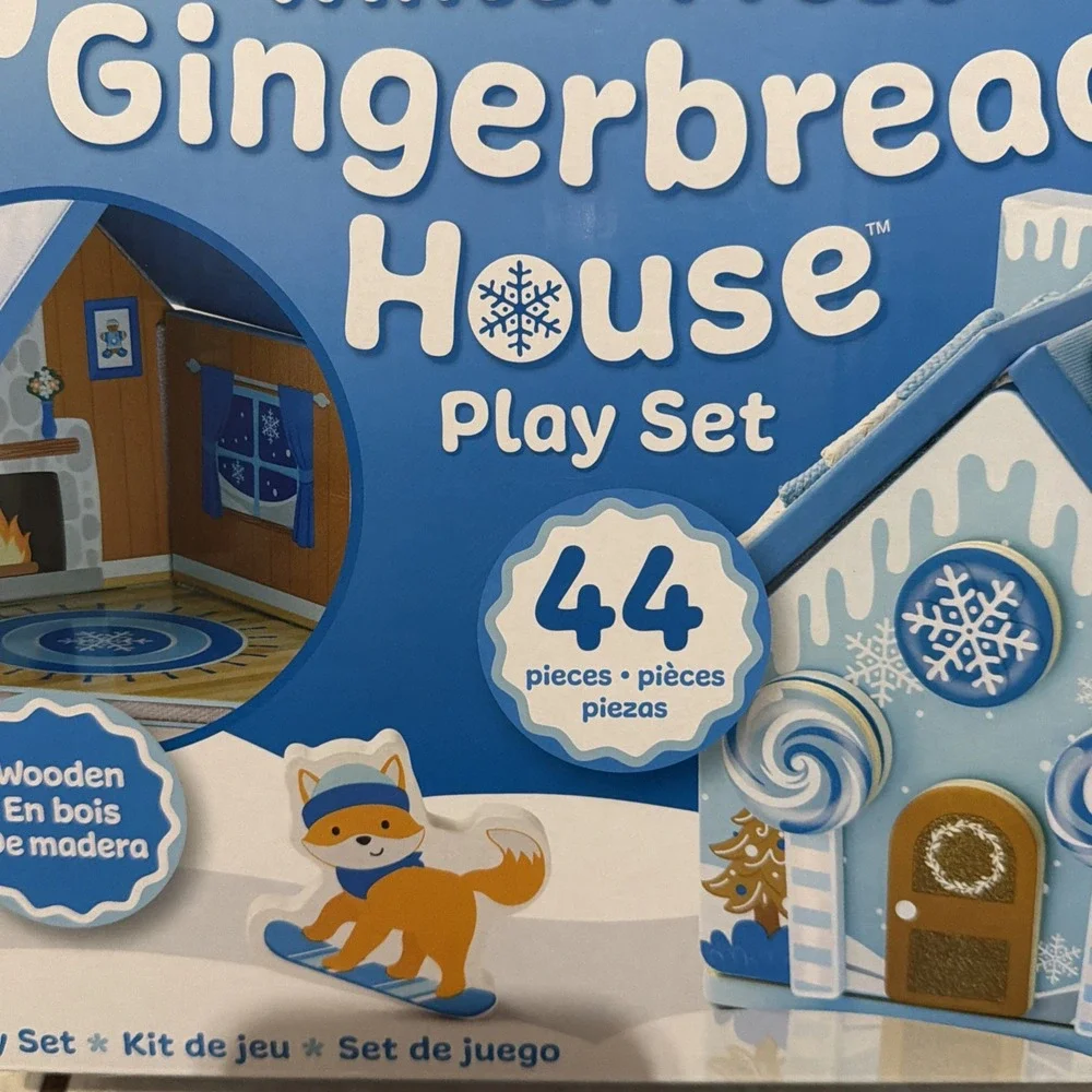 Melissa & Doug Winter Frost Gingerbread House Play Set Mess Free Play 3+